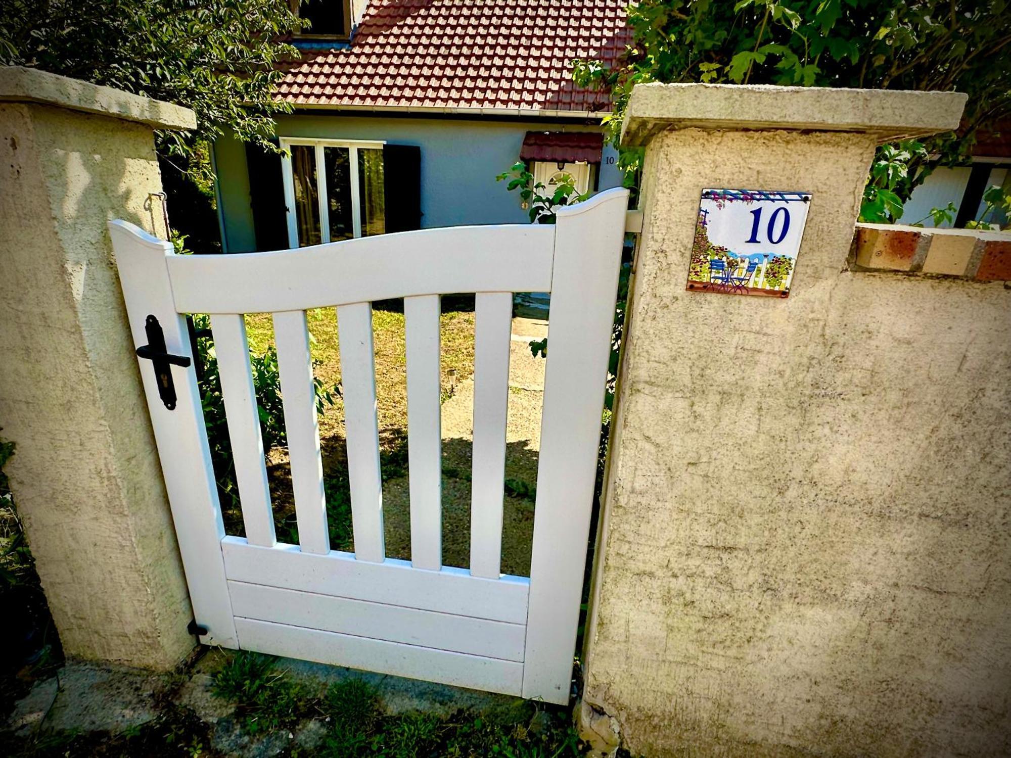 Vacation House In Quiet Village Congerville-Thionville Exteriér fotografie